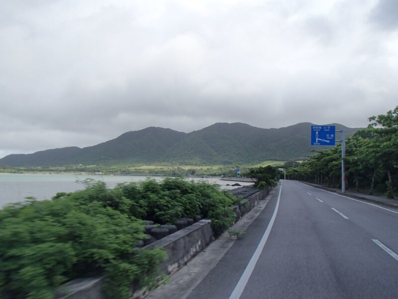 石垣島の道路