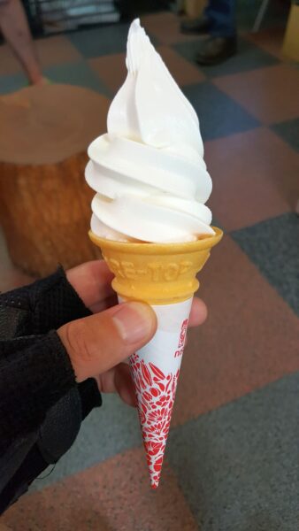 道の駅「上野」のソフトクリーム
