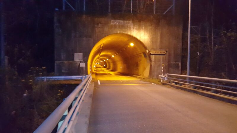 徳山ダムのトンネル