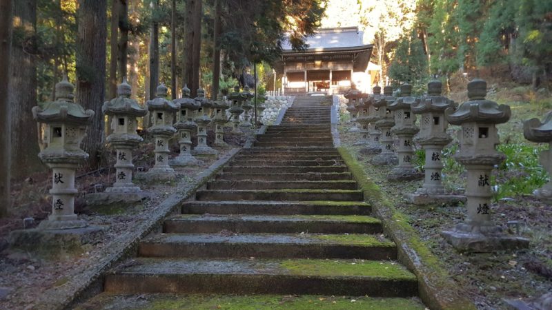 春日神社の石段